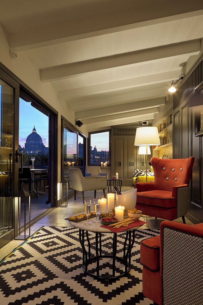 Trianon Borgo Pio — Hotel rooms in Rome, Lazio