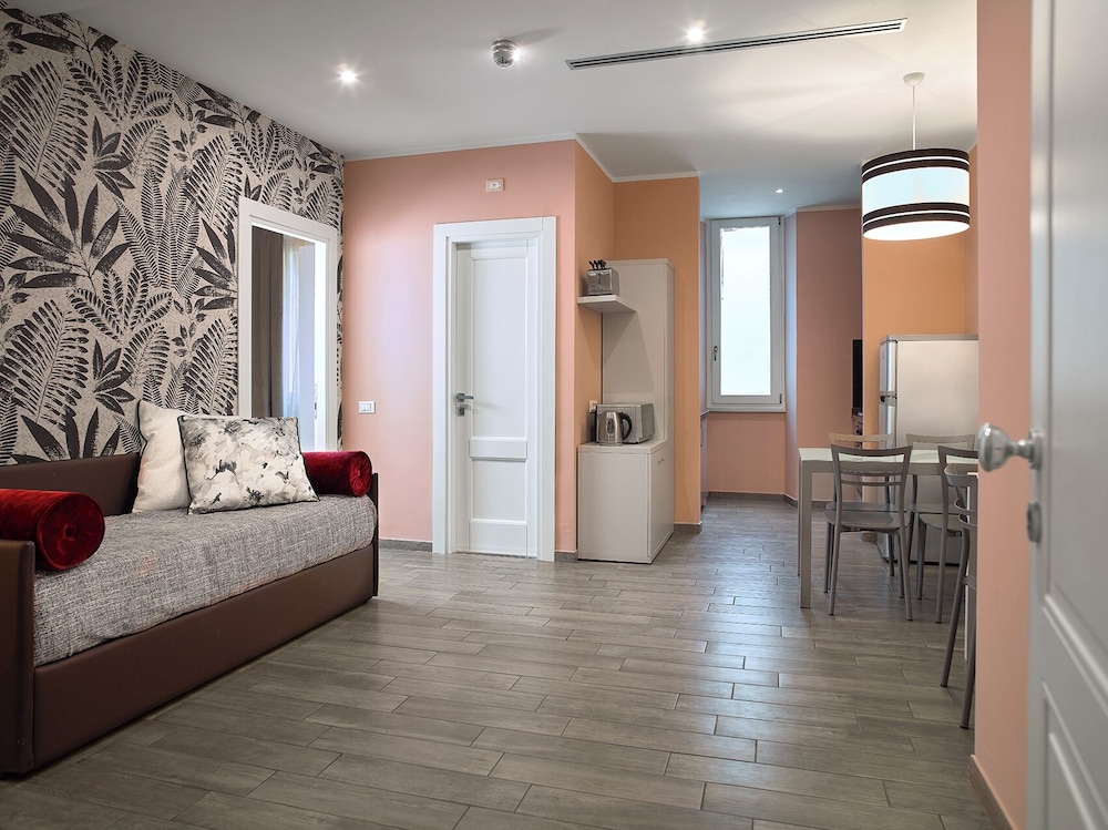 Trianon Borgo Pio — Hotel rooms in Rome, Lazio