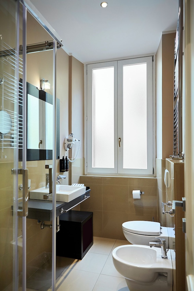 Trianon Borgo Pio — Hotel rooms in Rome, Lazio