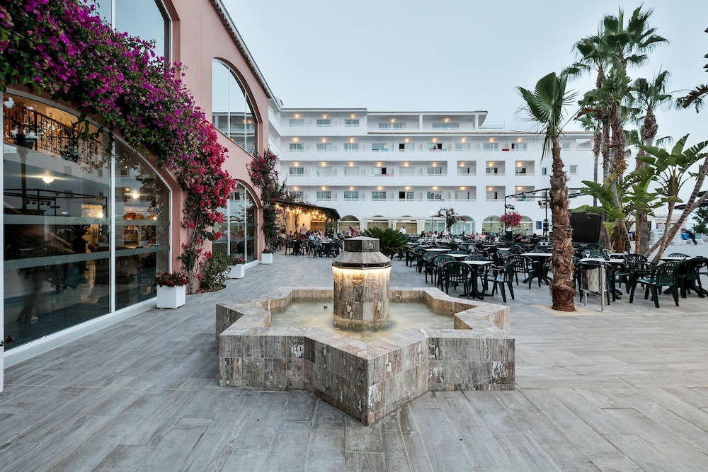 Hotel Best Mojácar — Restaurant & bars in Mojacar, Andalusia