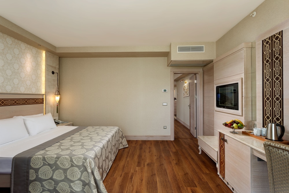 Güral Premier Belek - All Inclusive — Hotel rooms in Belek