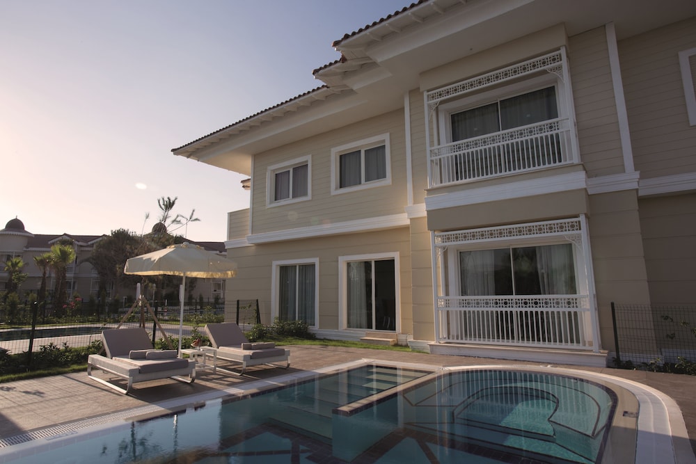 Güral Premier Belek - All Inclusive — Swimming pool in Belek
