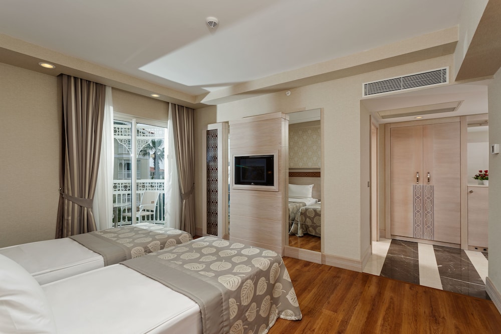 Güral Premier Belek - All Inclusive — Hotel rooms in Belek