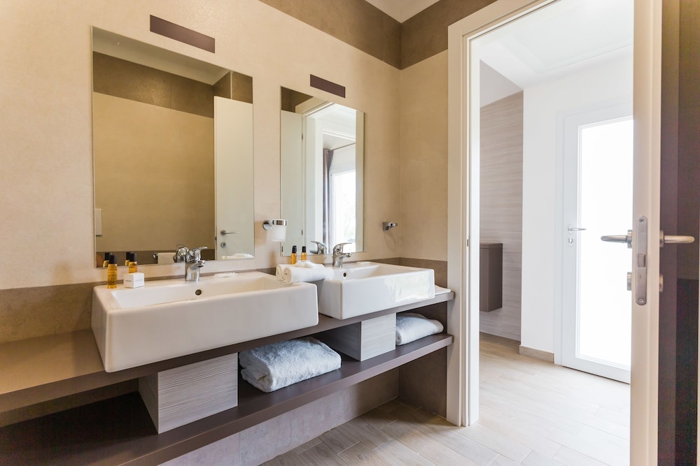 Torre Cintola Greenblu Sea Emotions — Hotel rooms in Monopoli, Apulia
