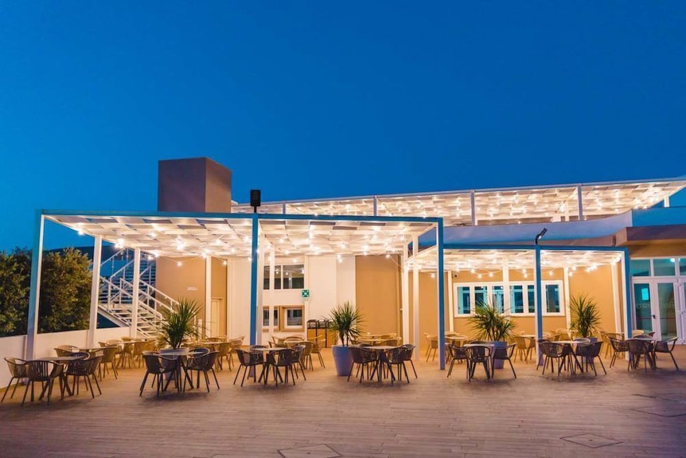 Torre Cintola Greenblu Sea Emotions — Restaurant & bars in Monopoli, Apulia