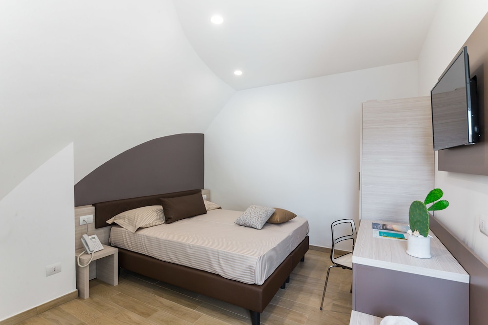 Torre Cintola Greenblu Sea Emotions — Hotel rooms in Monopoli, Apulia