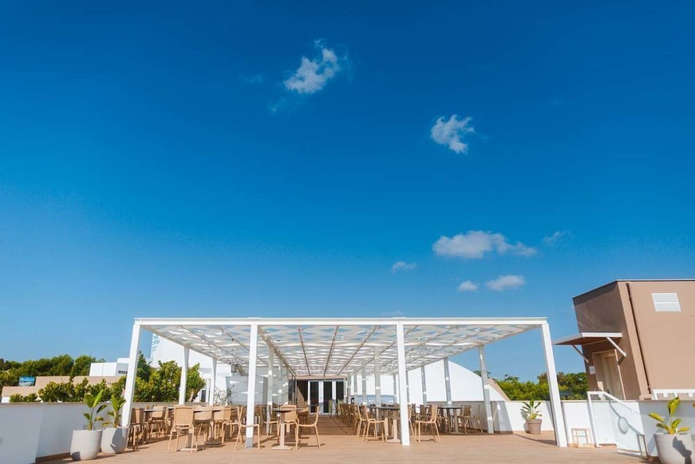 Torre Cintola Greenblu Sea Emotions — Restaurant & bars in Monopoli, Apulia