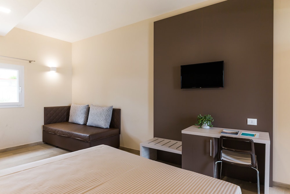 Torre Cintola Greenblu Sea Emotions — Hotel rooms in Monopoli, Apulia