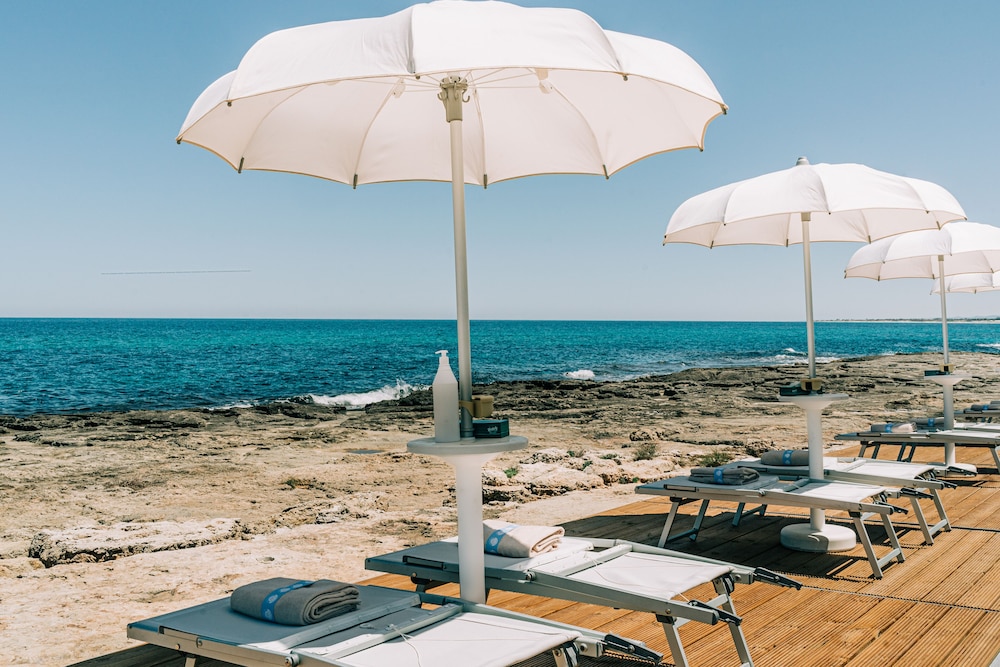Torre Cintola Greenblu Sea Emotions — Beach in Monopoli, Apulia