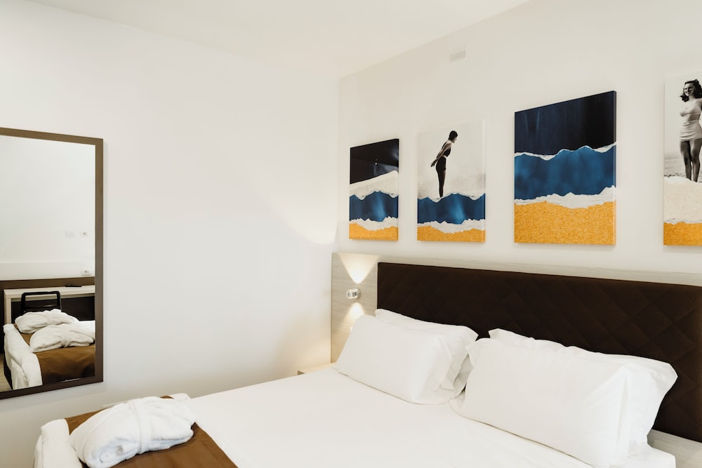 Torre Cintola Greenblu Sea Emotions — Hotel rooms in Monopoli, Apulia