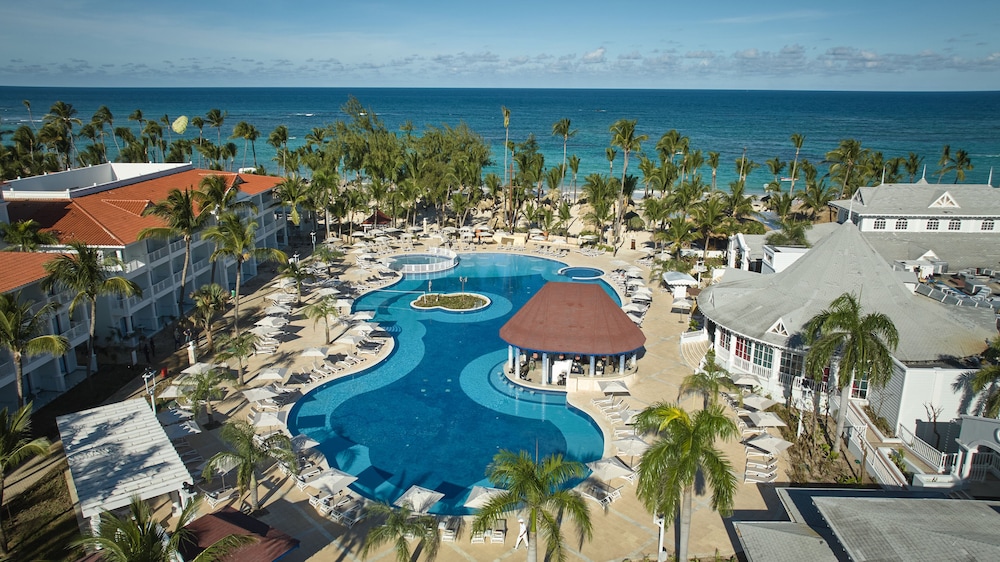 Bahia Principe Explore Esmeralda - Hyatt Inclusive Collection - All Inclusive — Pool in Bavaro, La Altagracia