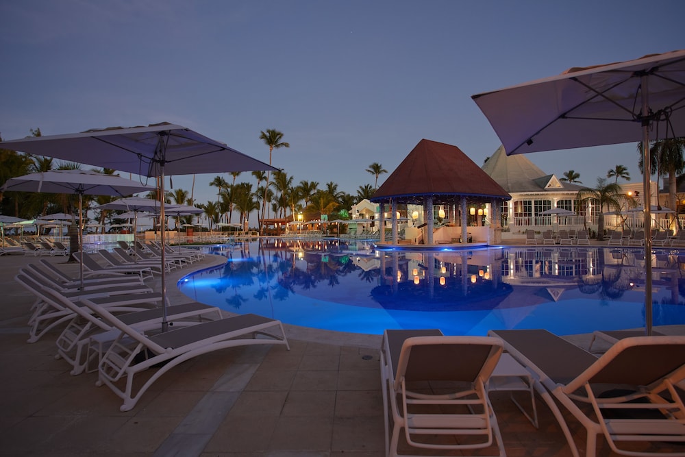 Bahia Principe Explore Esmeralda - Hyatt Inclusive Collection - All Inclusive — Pool in Bavaro, La Altagracia