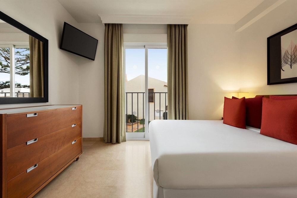 Ramada Hotel & Suites by Wyndham Costa del Sol — Hotel rooms in Mijas, Andalusia