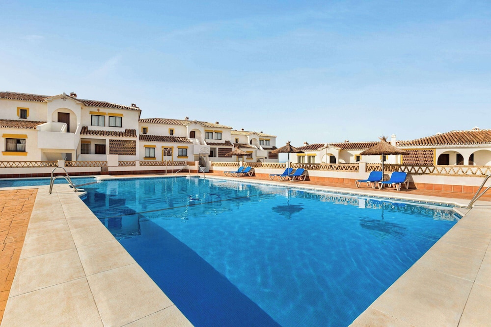 Ramada Hotel & Suites by Wyndham Costa del Sol — Swimming pool in Mijas, Andalusia