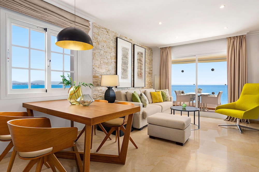 Ramada Hotel & Suites by Wyndham Costa del Sol — Hotel rooms in Mijas, Andalusia