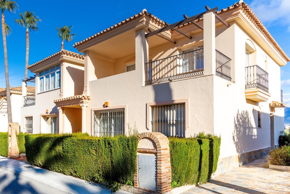 Ramada Hotel & Suites by Wyndham Costa del Sol — Hotel building in Mijas, Andalusia