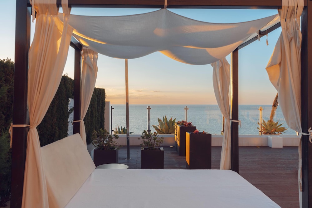 Ramada Hotel & Suites by Wyndham Costa del Sol — Hotel rooms in Mijas, Andalusia
