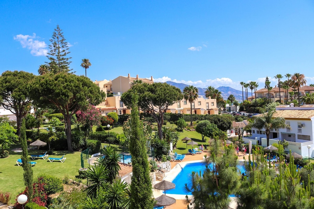 Ramada Hotel & Suites by Wyndham Costa del Sol — Swimming pool in Mijas, Andalusia