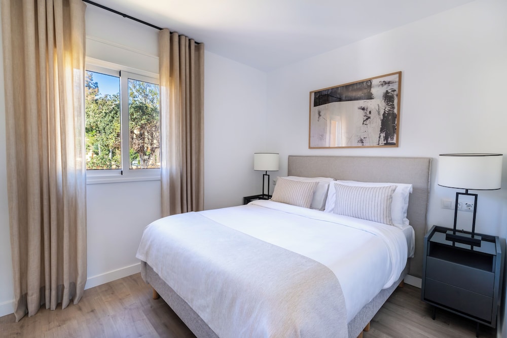 Ramada Hotel & Suites by Wyndham Costa del Sol — Hotel rooms in Mijas, Andalusia
