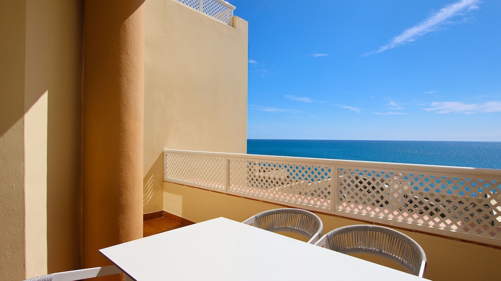 Ramada Hotel & Suites by Wyndham Costa del Sol — Hotel building in Mijas, Andalusia