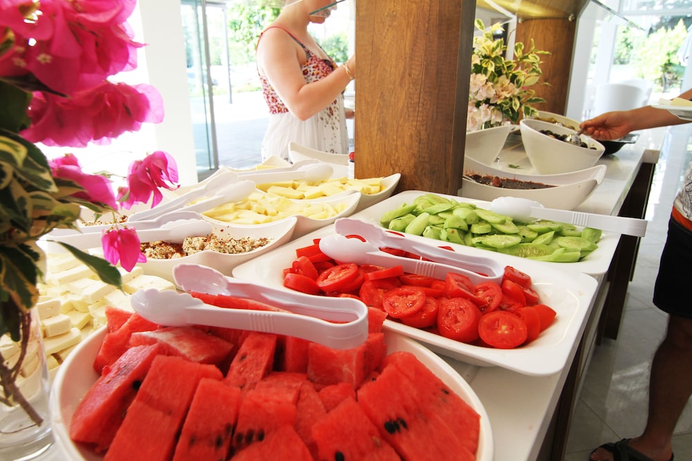 SUNWAY CLUB HOTEL — Restaurant & bars in Marmaris, Mugla