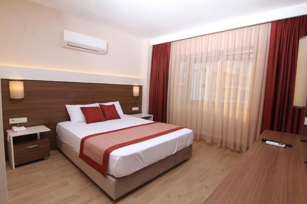 SUNWAY CLUB HOTEL — Hotel rooms in Marmaris, Mugla