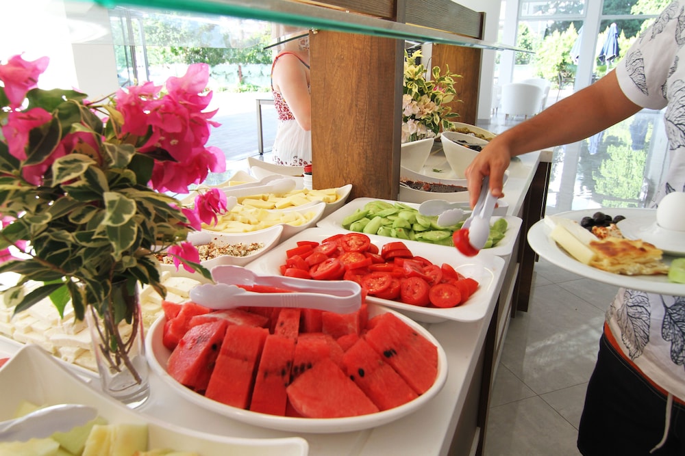 SUNWAY CLUB HOTEL — Restaurant & bars in Marmaris, Mugla