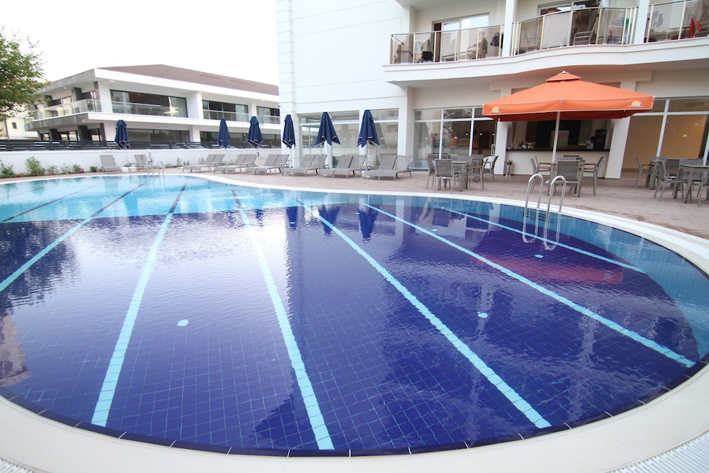 SUNWAY CLUB HOTEL — Swimming pool in Marmaris, Mugla