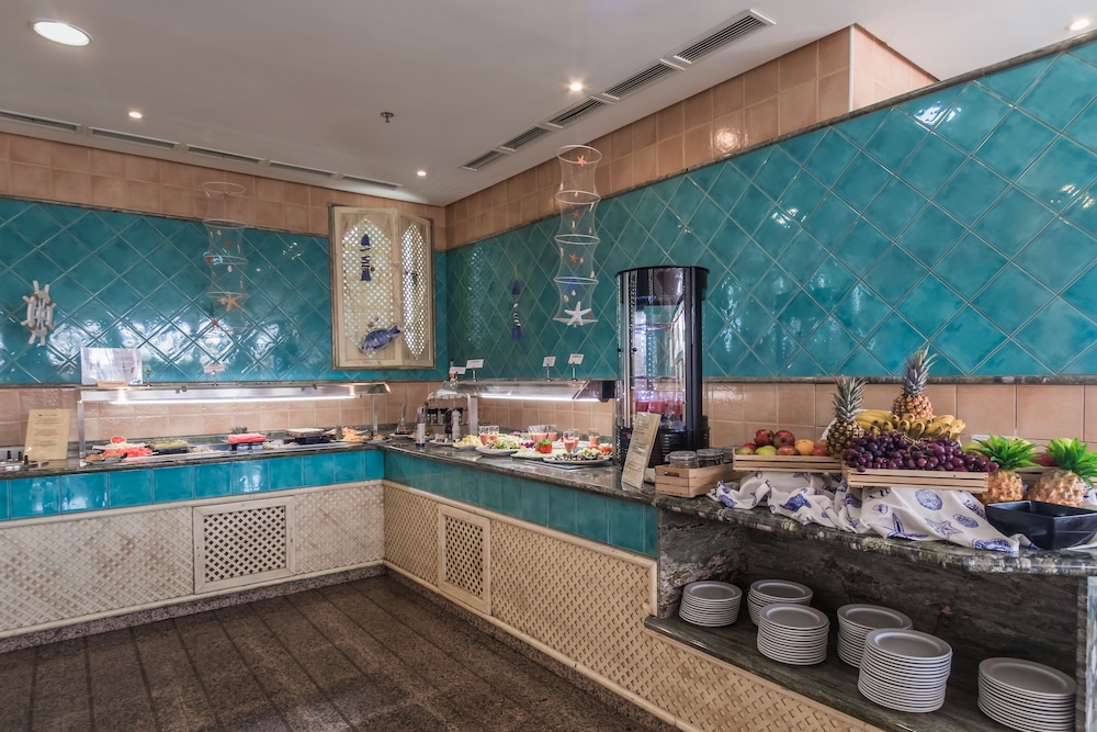 Hotel Esmeralda Maris by LIVVO — Restaurant & bars in Costa Calma, Canary Islands