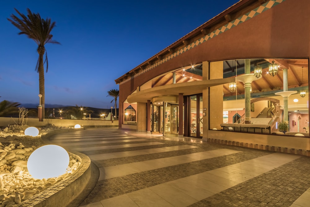 Hotel Esmeralda Maris by LIVVO — Hotel building in Costa Calma, Canary Islands