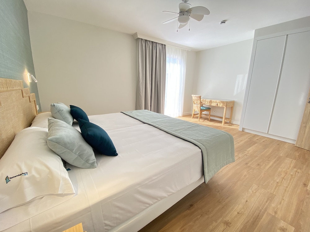 Hotel Esmeralda Maris by LIVVO — Hotel rooms in Costa Calma, Canary Islands