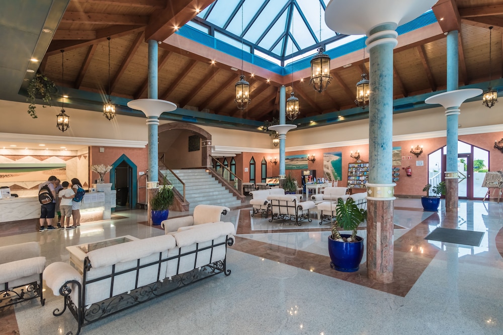 Hotel Esmeralda Maris by LIVVO — Hotel building in Costa Calma, Canary Islands