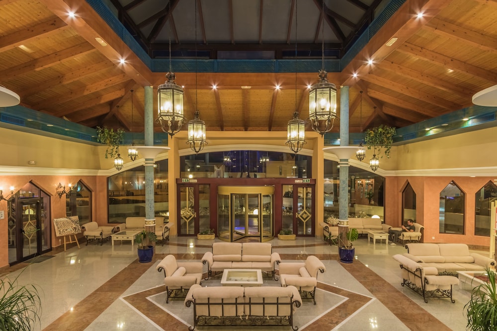 Hotel Esmeralda Maris by LIVVO — Hotel building in Costa Calma, Canary Islands