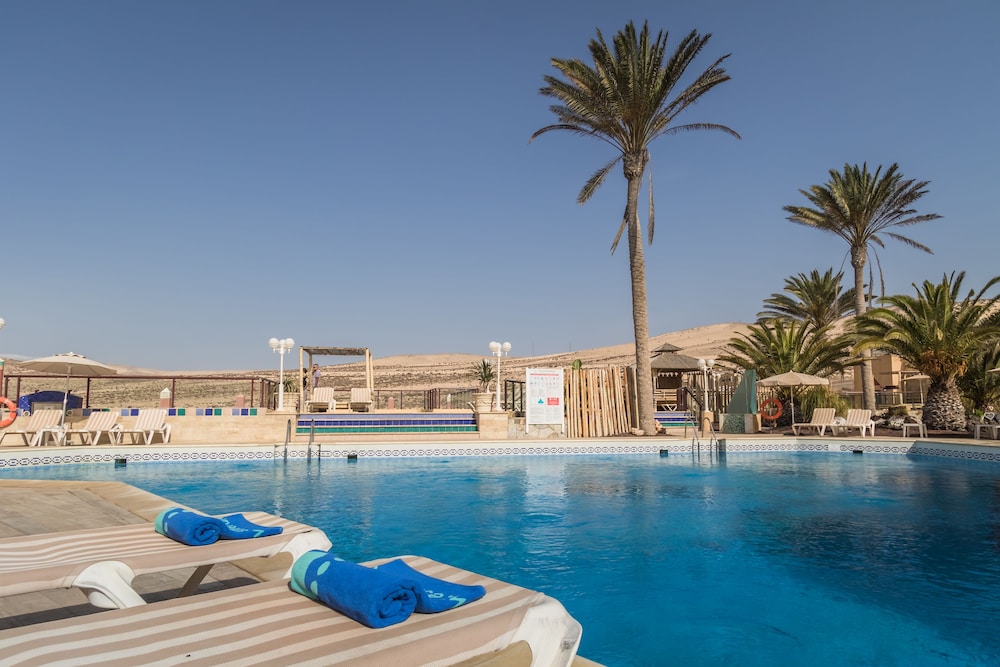 Hotel Esmeralda Maris by LIVVO — Swimming pool in Costa Calma, Canary Islands