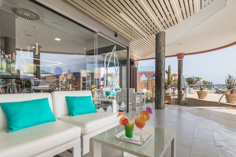 Hotel Esmeralda Maris by LIVVO — Restaurant & bars in Costa Calma, Canary Islands