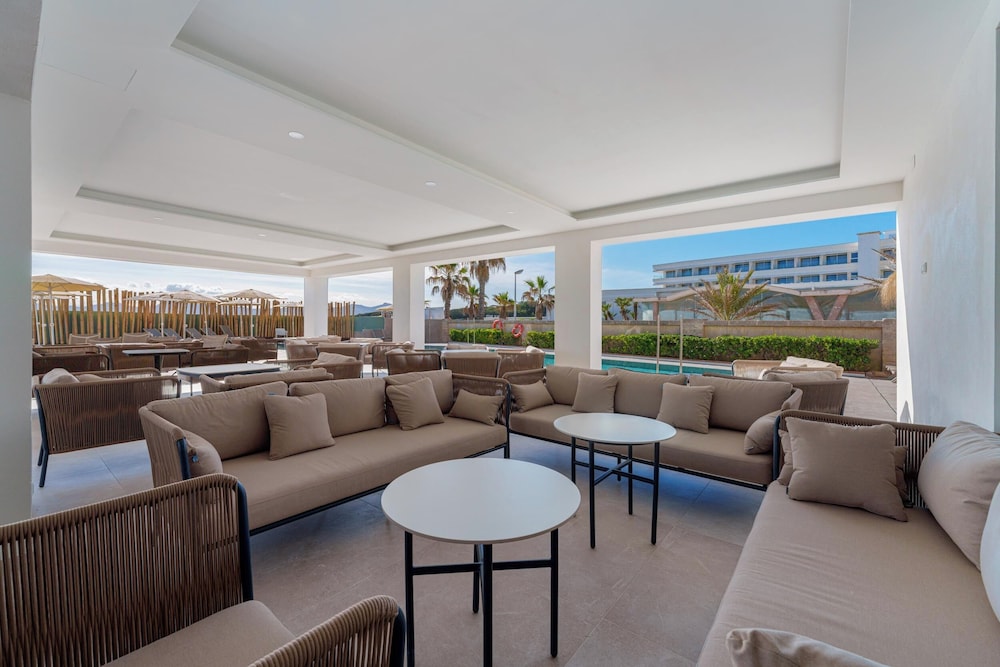 Globales Concord — Restaurant & bars in Can Picafort, Balearic Islands