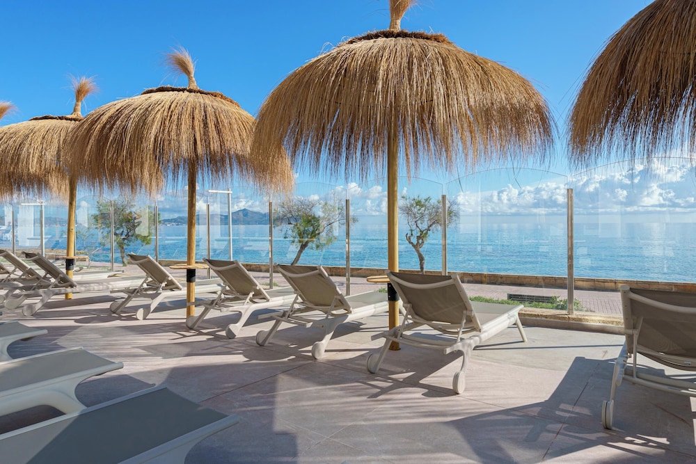 Globales Concord — Beach in Can Picafort, Balearic Islands