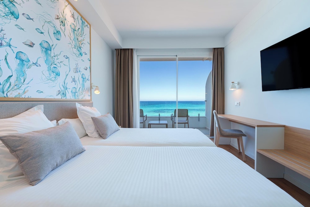 Globales Concord — Hotel rooms in Can Picafort, Balearic Islands