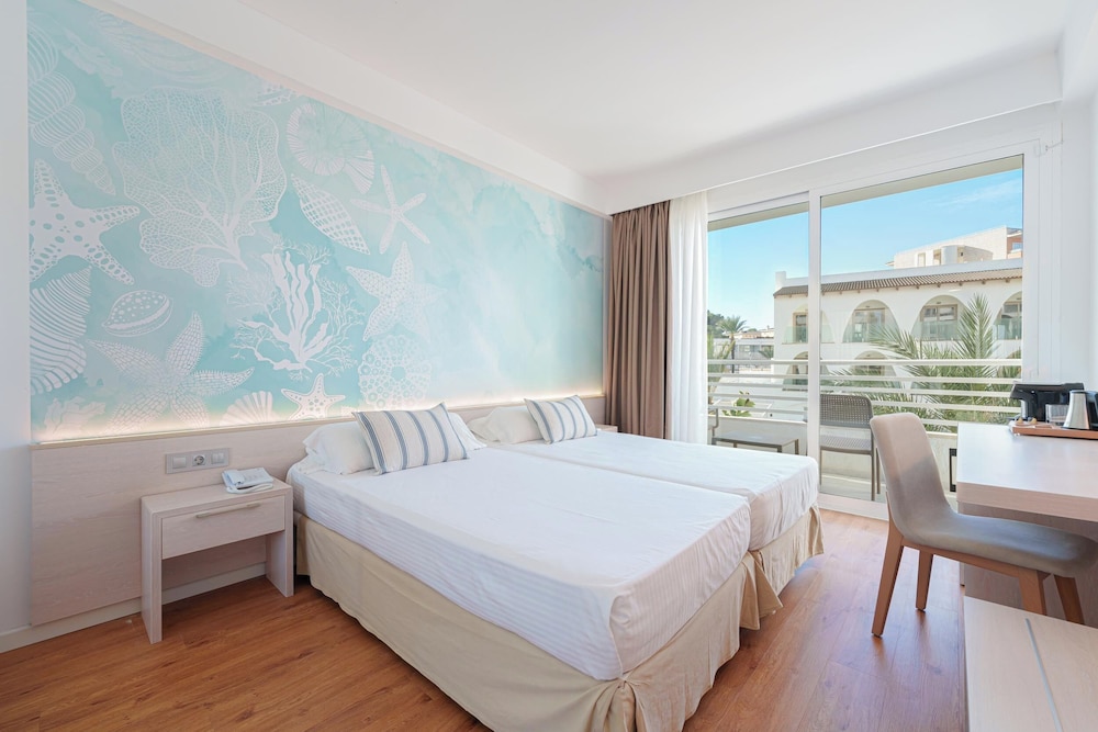 Globales Concord — Hotel rooms in Can Picafort, Balearic Islands
