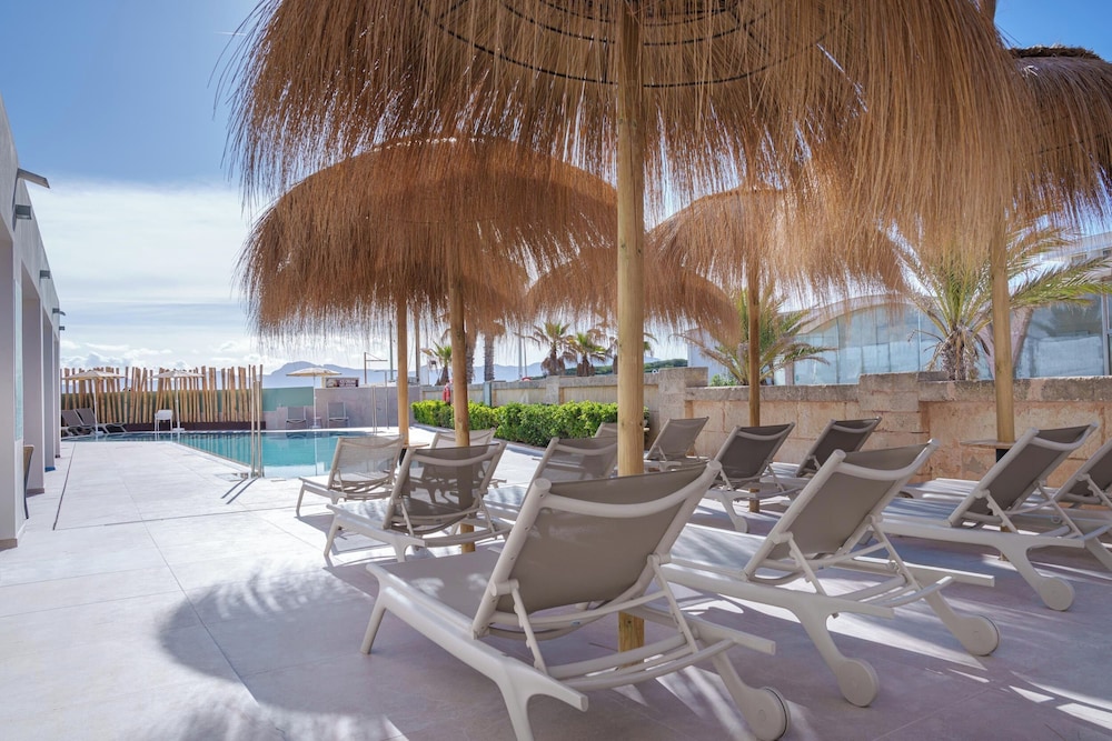 Globales Concord — Swimming pool in Can Picafort, Balearic Islands