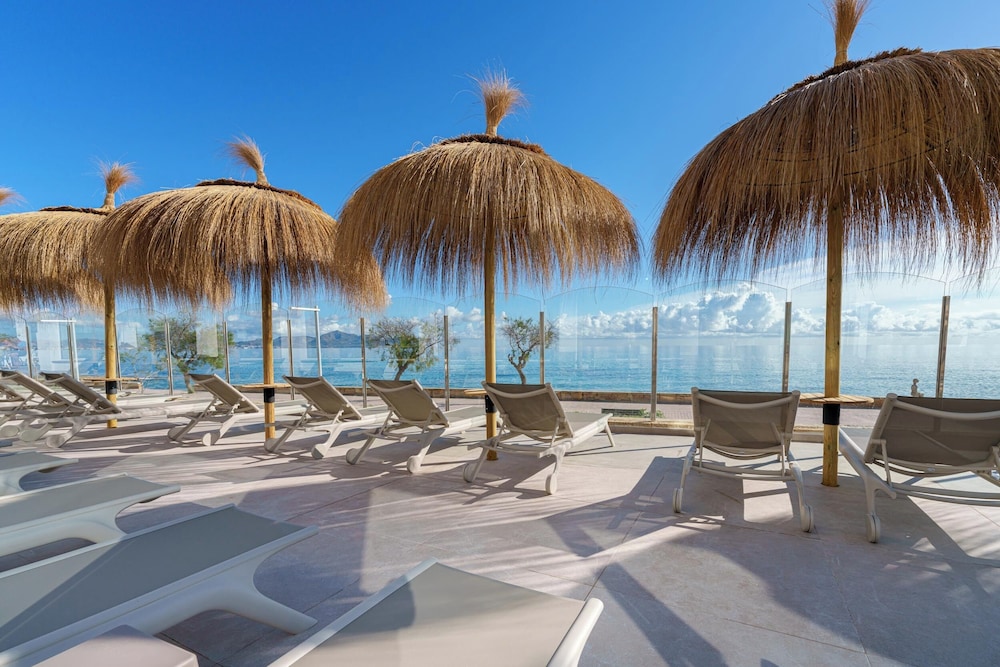 Globales Concord — Beach in Can Picafort, Balearic Islands