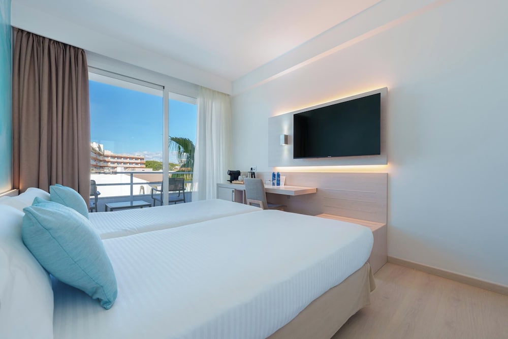 Globales Concord — Hotel rooms in Can Picafort, Balearic Islands