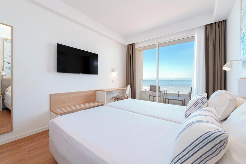 Globales Concord — Hotel rooms in Can Picafort, Balearic Islands