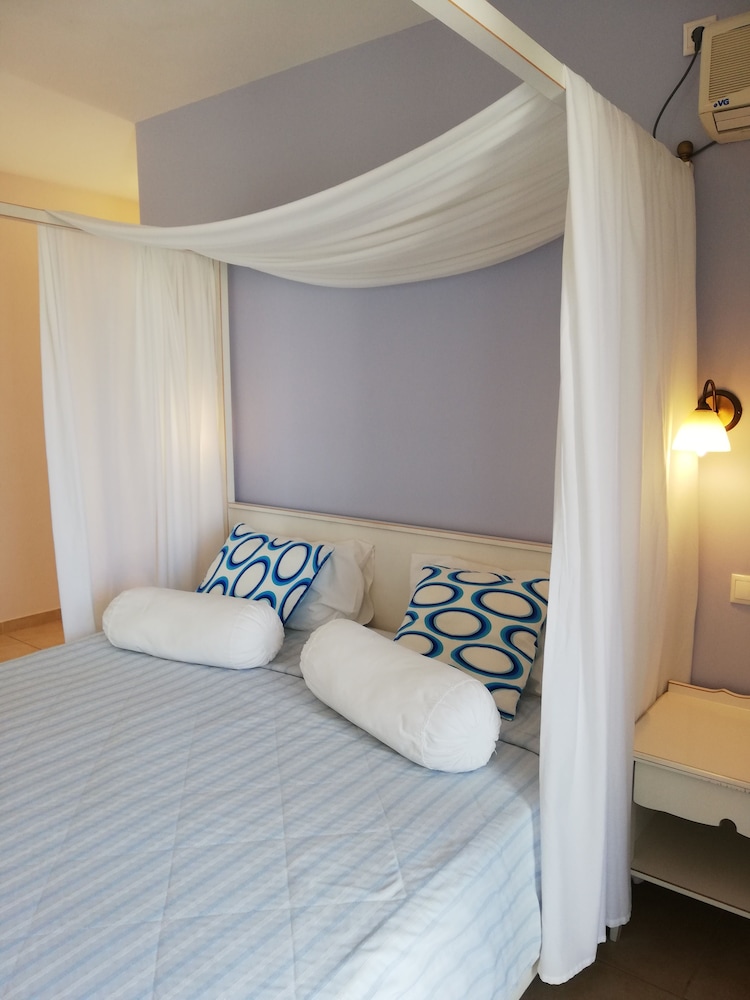 Astra Village Hotel Suites — Hotel rooms in Svoronata, Ionian Islands