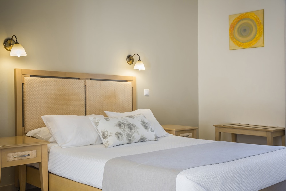 Astra Village Hotel Suites — Hotel rooms in Svoronata, Ionian Islands