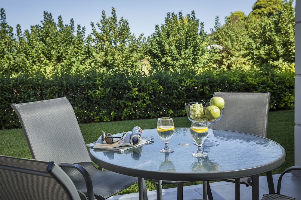 Astra Village Hotel Suites — Restaurant & bars in Svoronata, Ionian Islands