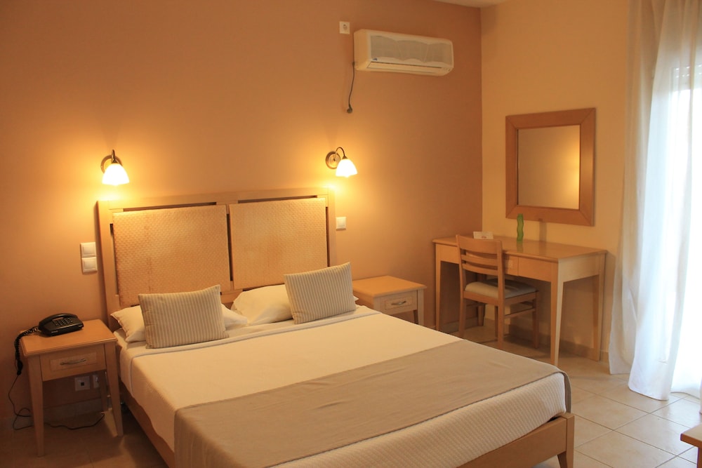 Astra Village Hotel Suites — Hotel rooms in Svoronata, Ionian Islands