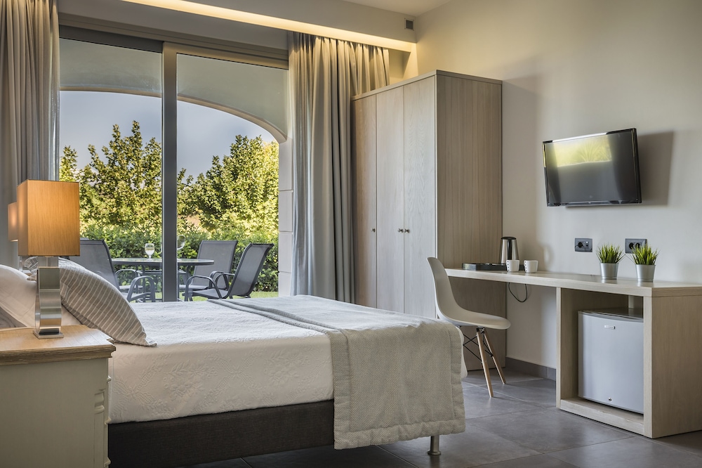 Astra Village Hotel Suites — Hotel rooms in Svoronata, Ionian Islands