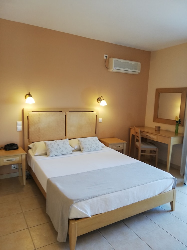 Astra Village Hotel Suites — Hotel rooms in Svoronata, Ionian Islands