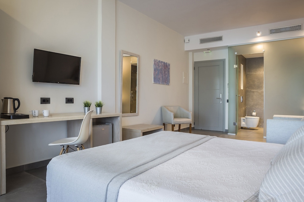 Astra Village Hotel Suites — Hotel rooms in Svoronata, Ionian Islands